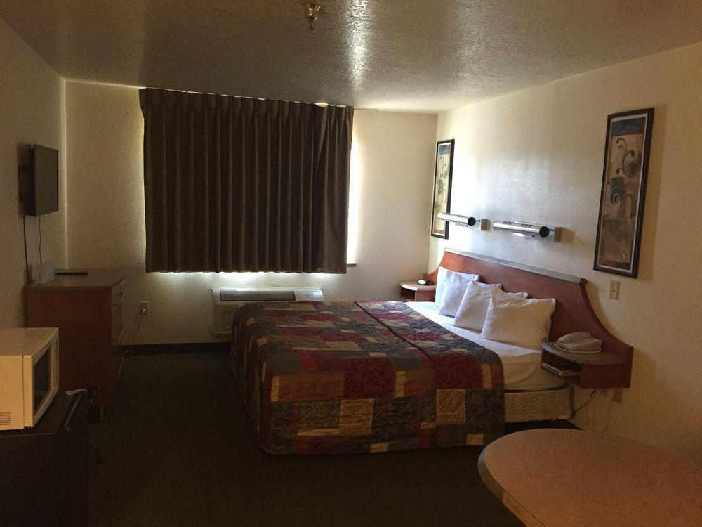 Surestay By Western Midtown Hotel 4*